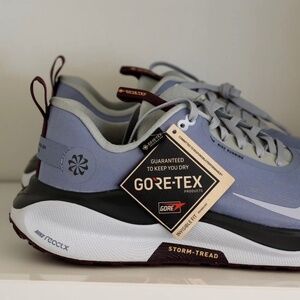 NWT Mens Nike ReactX Infinity Run 4 Gore-Tex US 9 Running Athletic Sneakers